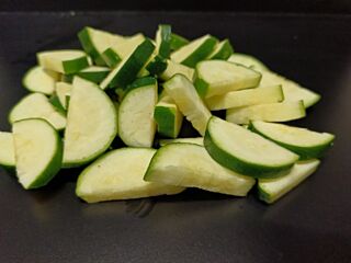 Courgette HALVE PLAK 10MM 2,5kg