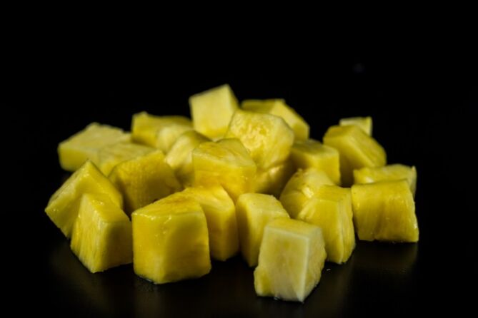 Ananas BLOK per 1kg