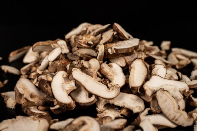 Shii-take GESN. REEPJES per 1kg